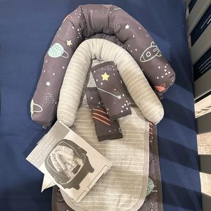 Car seat head and strap support